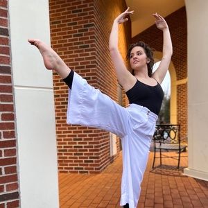 Meet your Posher, Makenzie